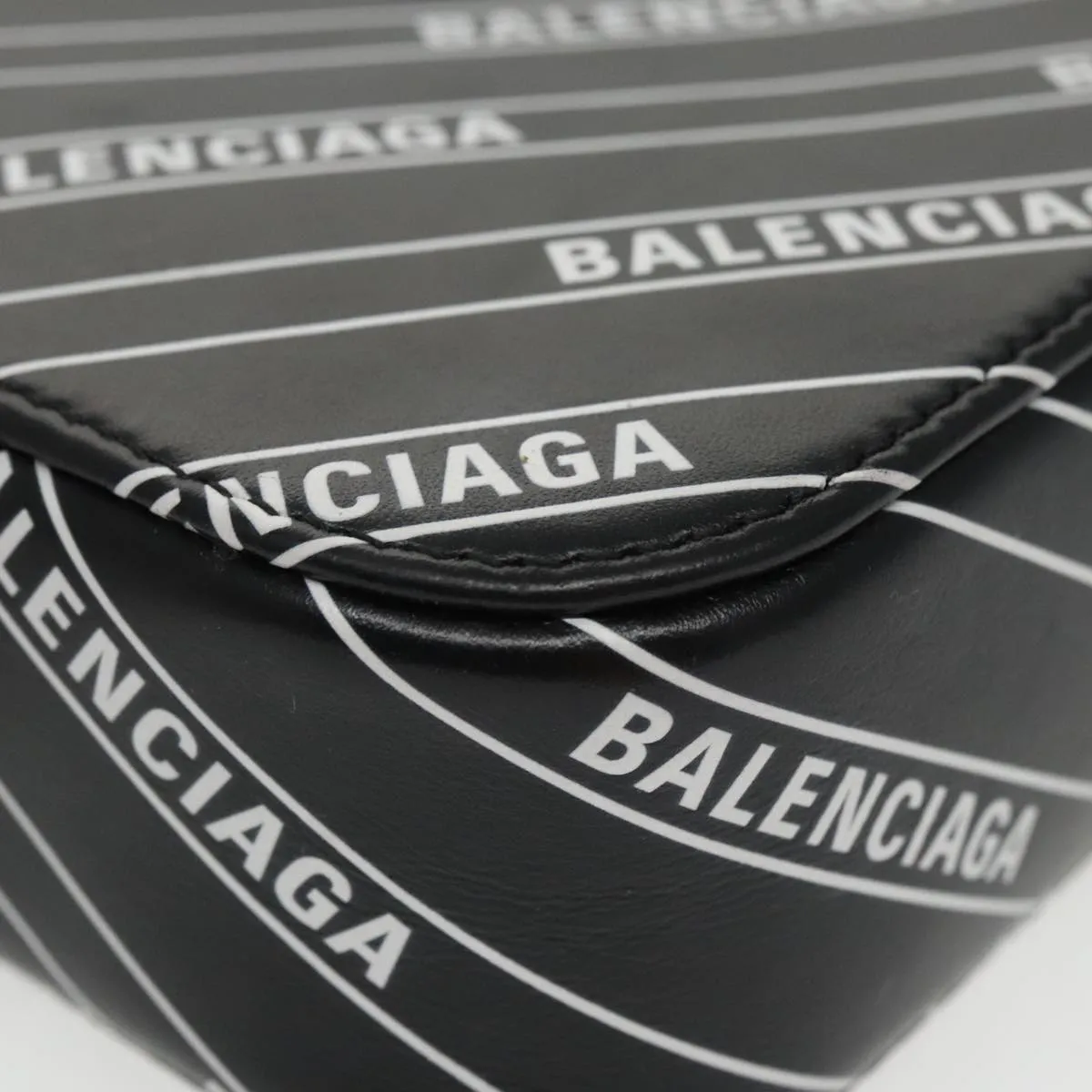 Balenciaga Everyday Black Leather Bag