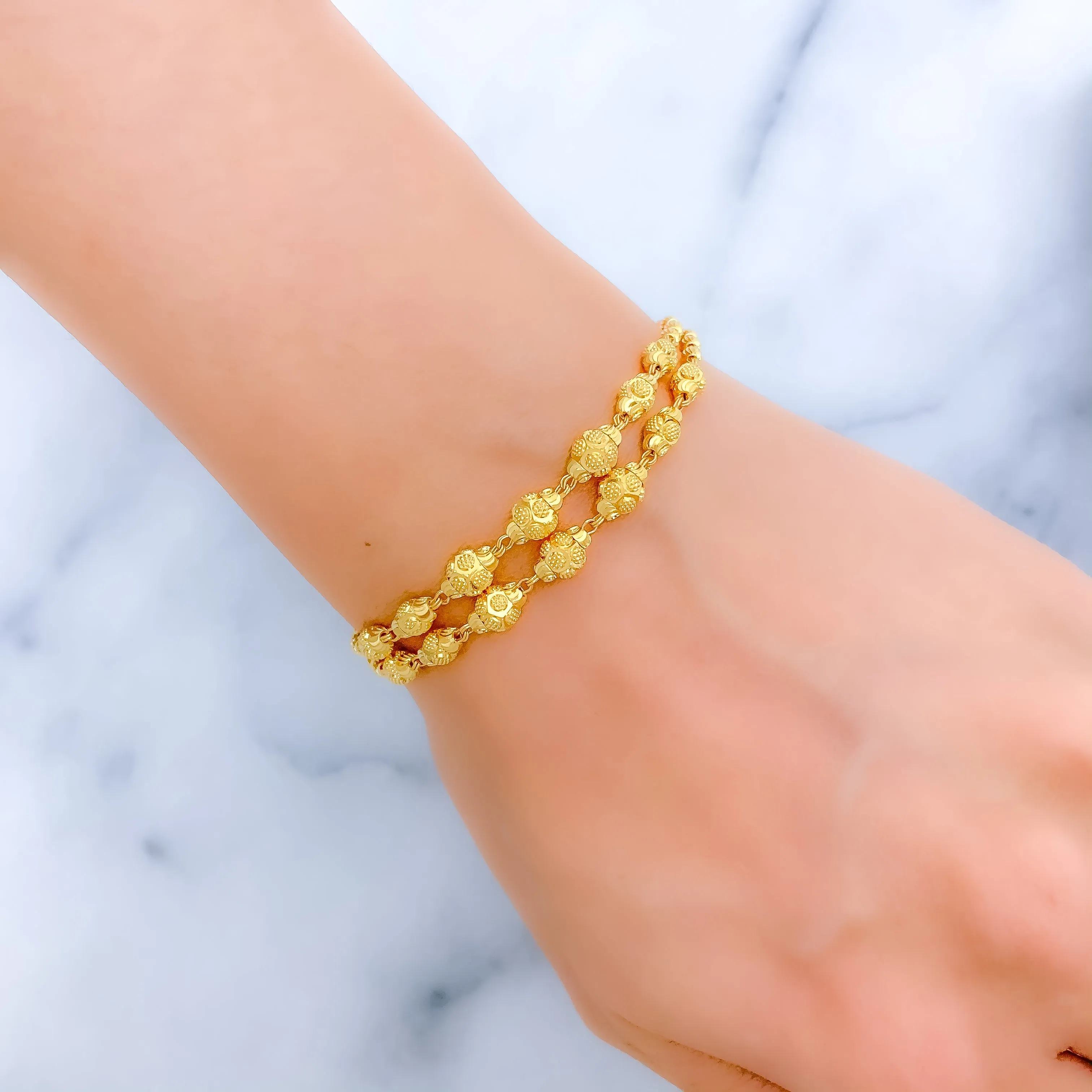 Beautiful Dotted Orb Bracelet