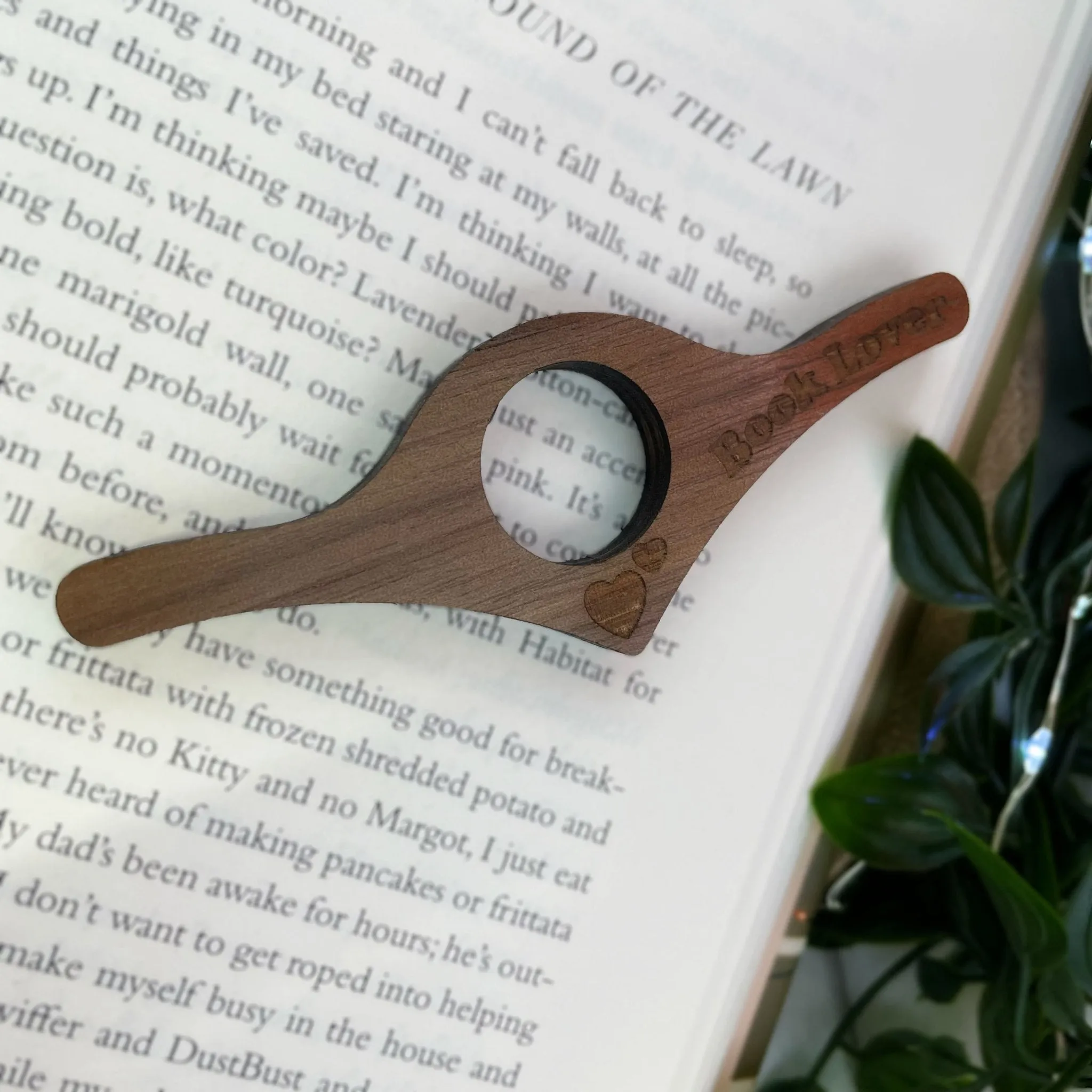 Book Lover Thumb Book Holder