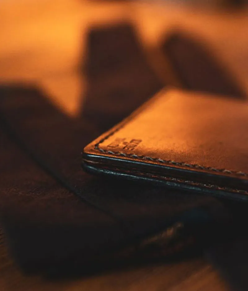 Brown Leather Bifold Wallet - Magnate