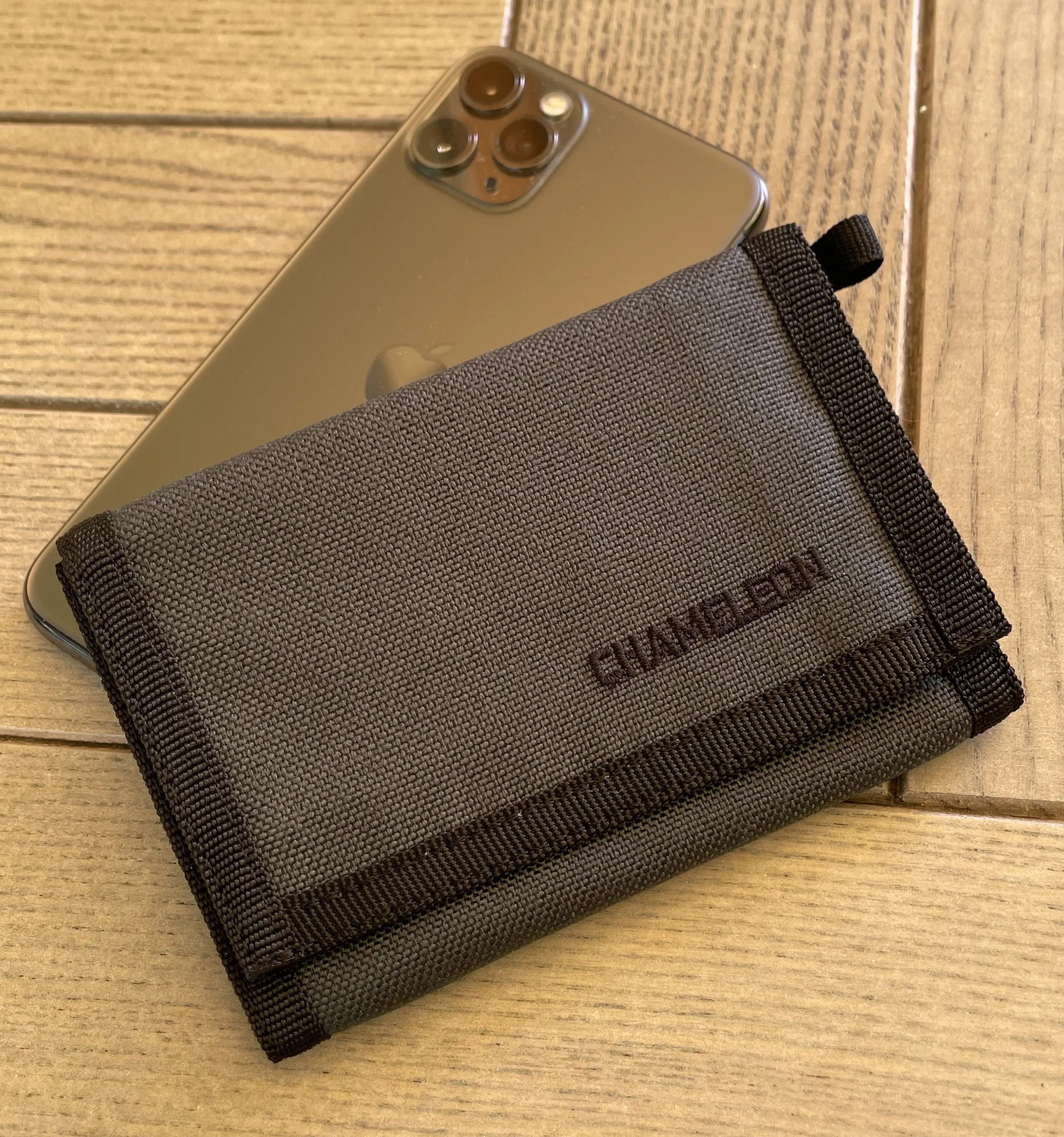 Chameleon Velcro Trifold Mens Wallet-Military Tactical Men Wallets- ID Card Holder - Canvas Thin Front Pocket Travel Wallet-Coin Zipper Pocket-Grey