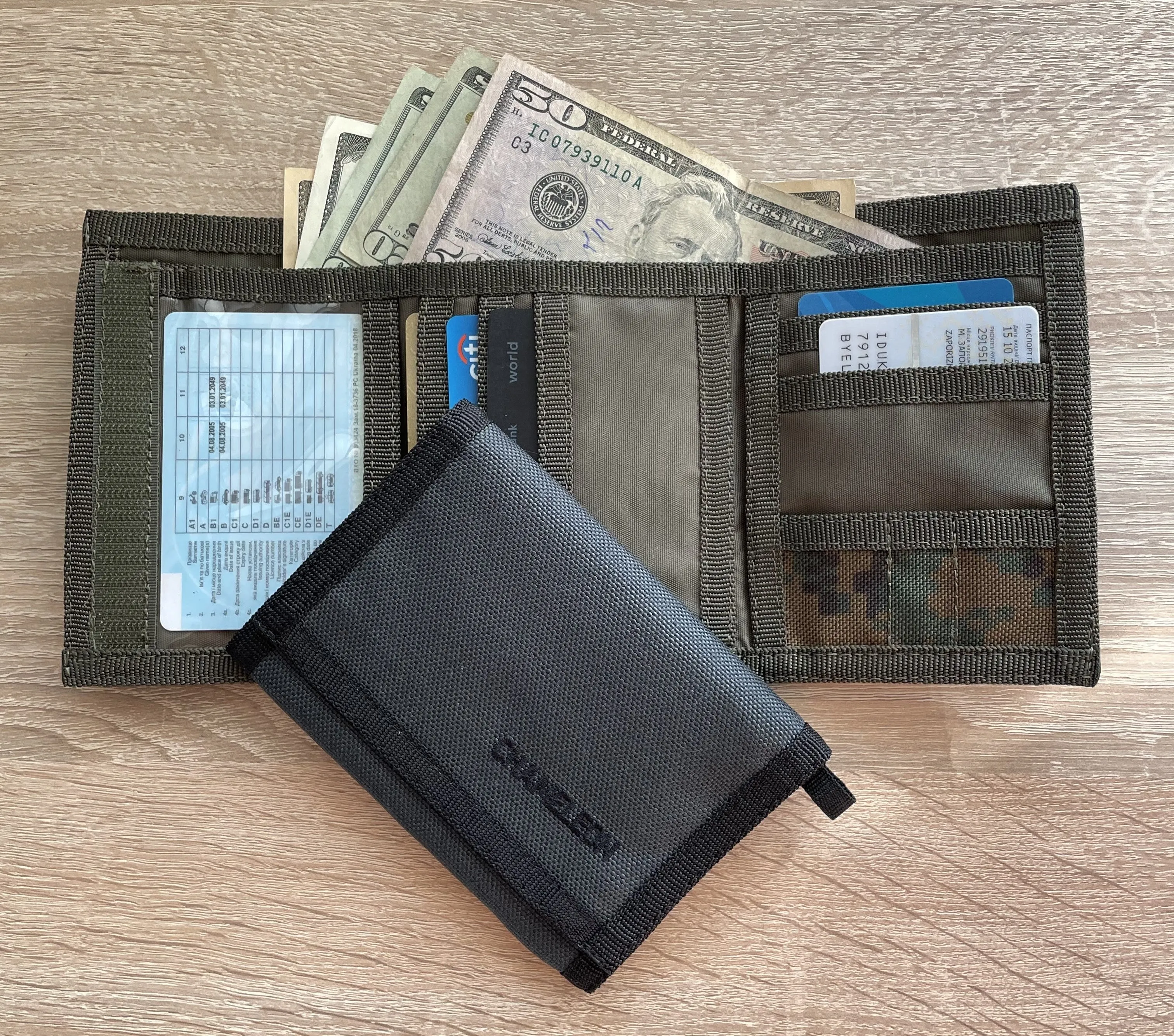 Chameleon Velcro Trifold Mens Wallet-Military Tactical Men Wallets- ID Card Holder - Canvas Thin Front Pocket Travel Wallet-Coin Zipper Pocket-Grey