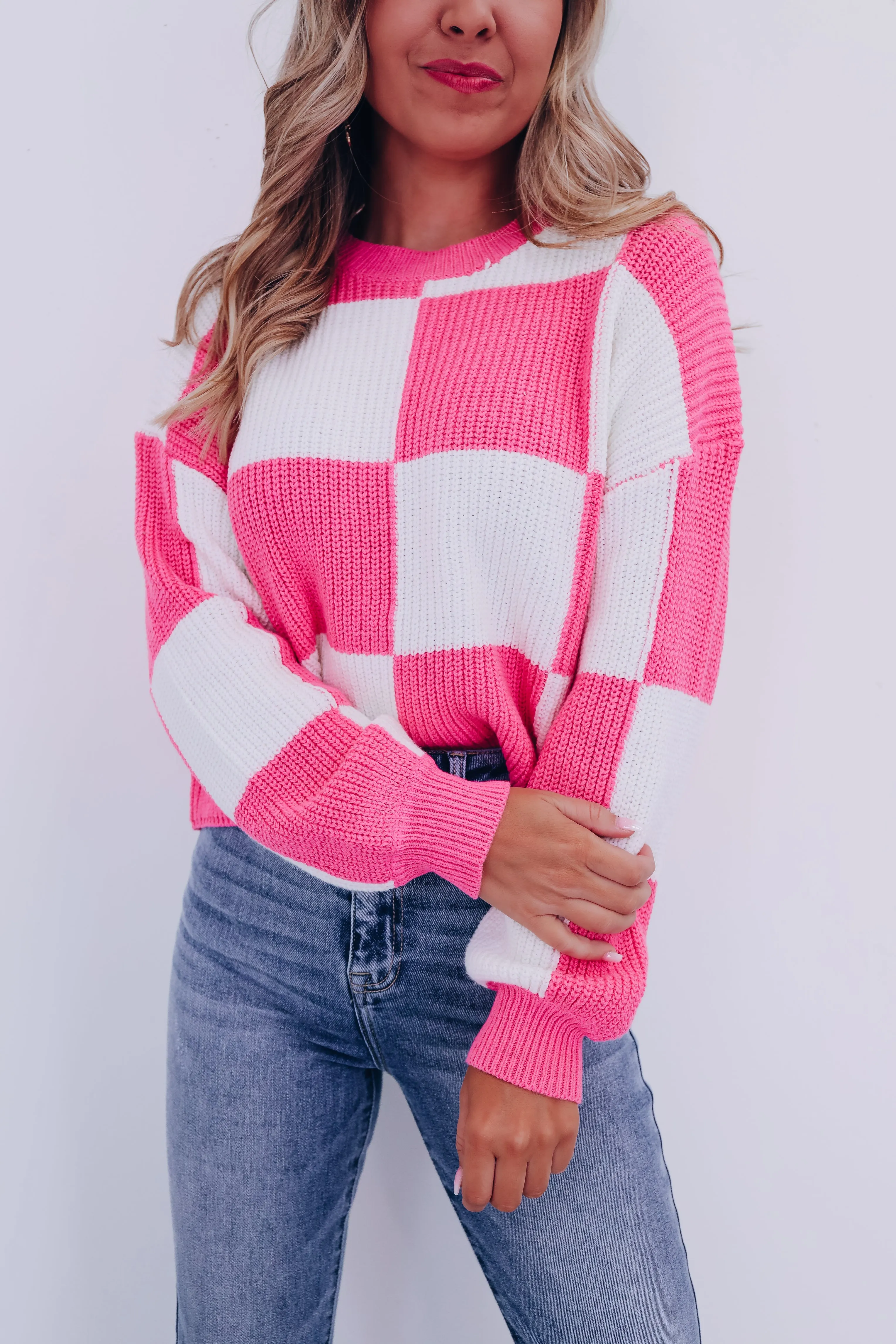 Charming Checkered Cropped Sweater - Pink