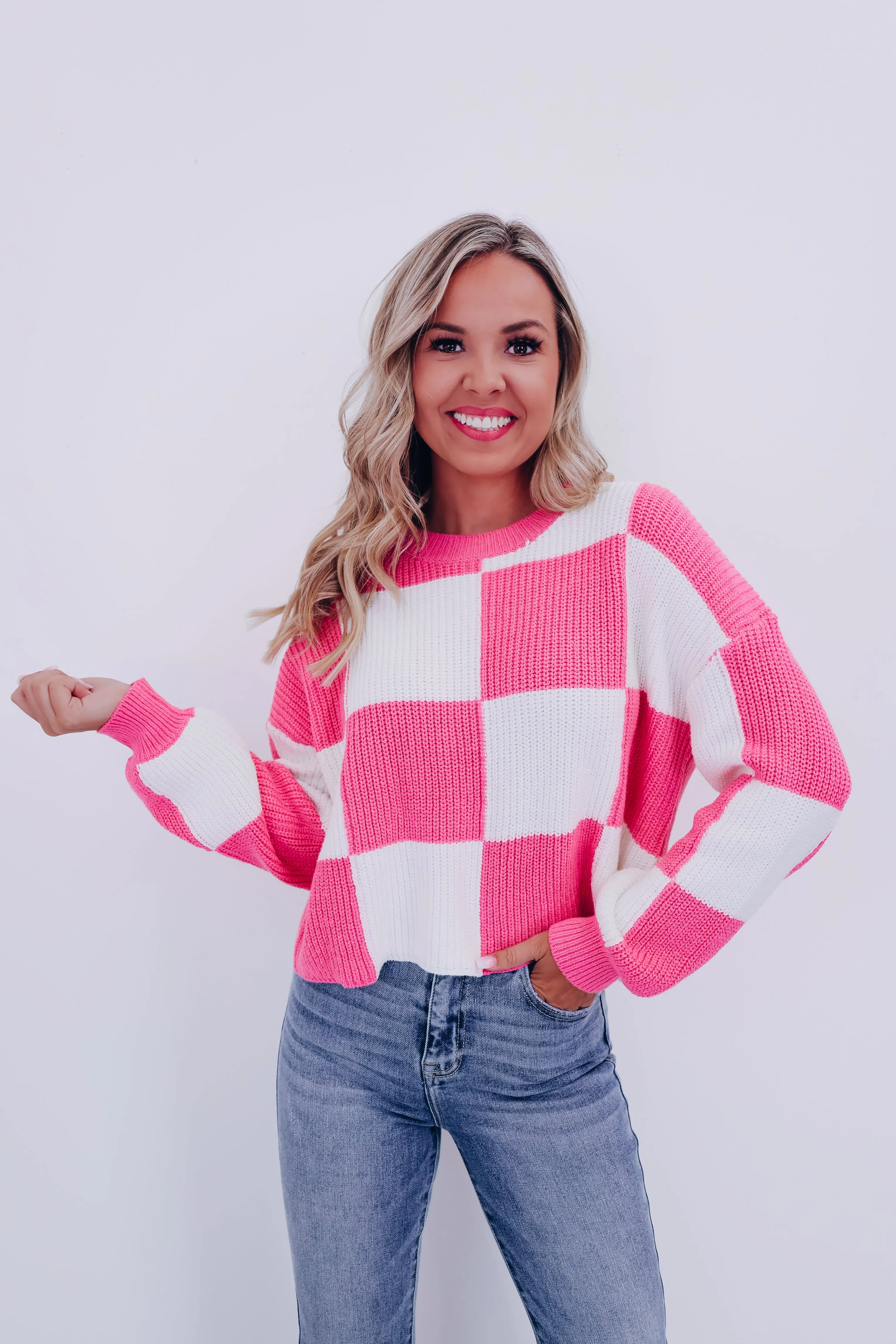 Charming Checkered Cropped Sweater - Pink