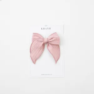 Charming Pink | Medium Whimsical Bow