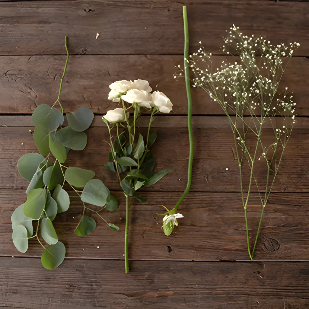 Charming White Fresh Flower Centerpieces