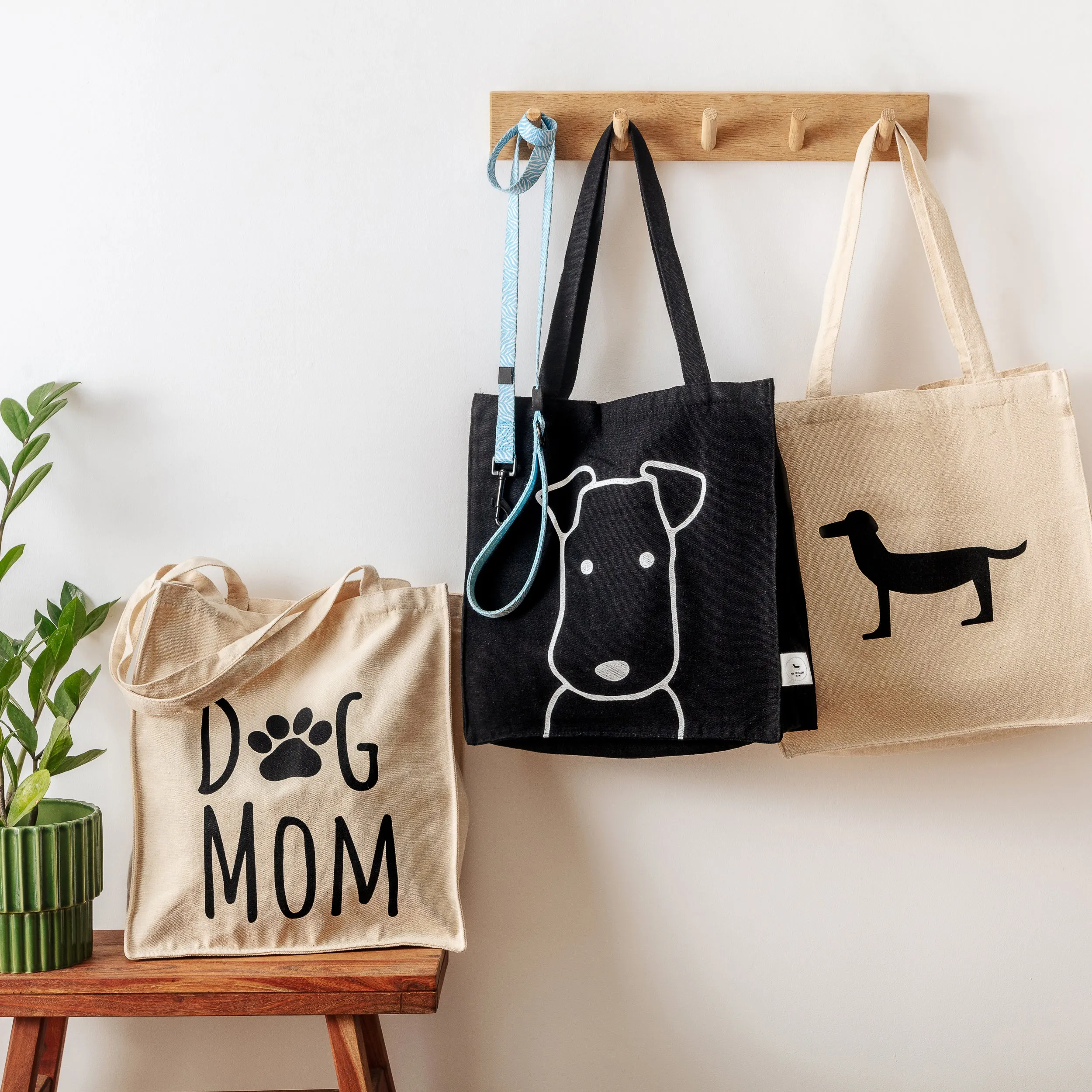 DOG MOM TOTE BAG - CREAM