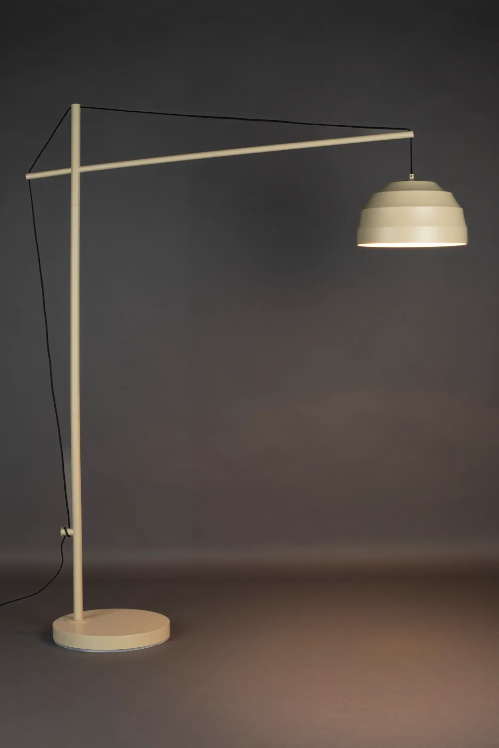 Dome Modern Floor Lamp | Dutchbone Liwa