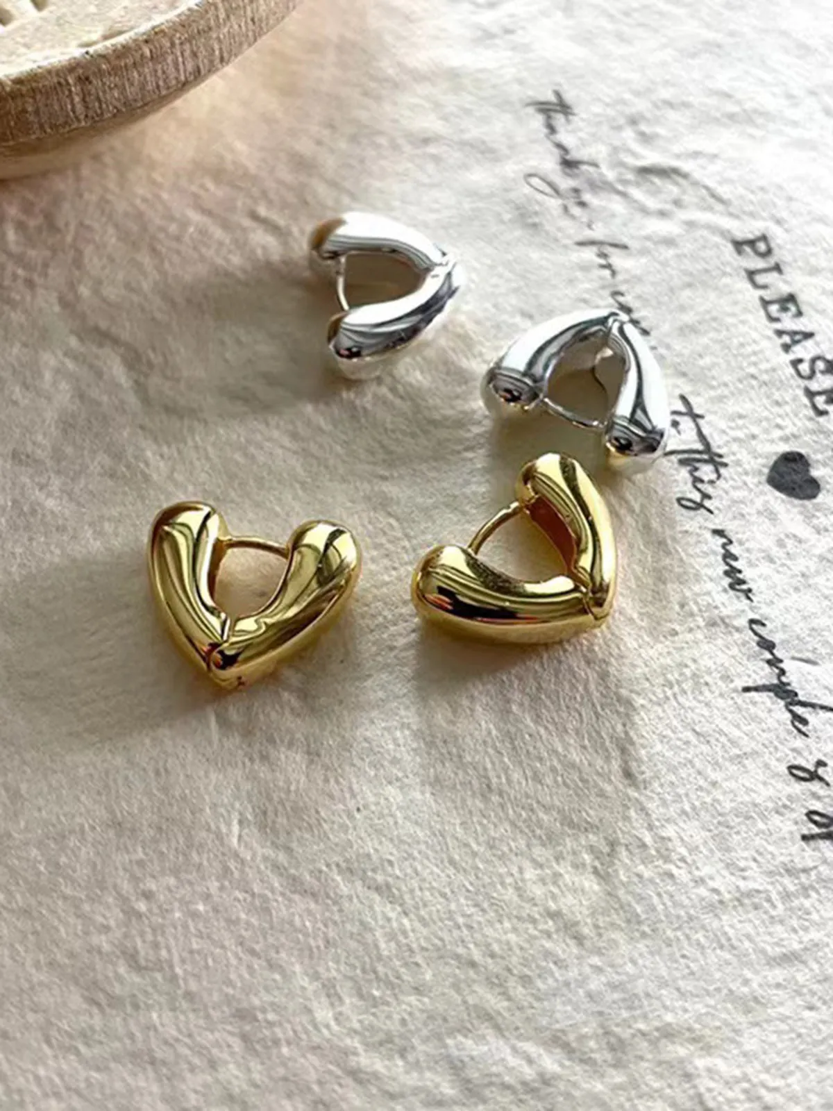 Heart Charming Decor Earrings