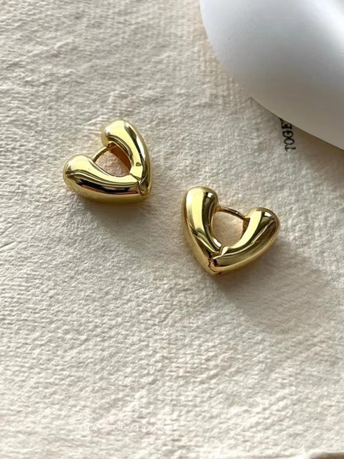 Heart Charming Decor Earrings