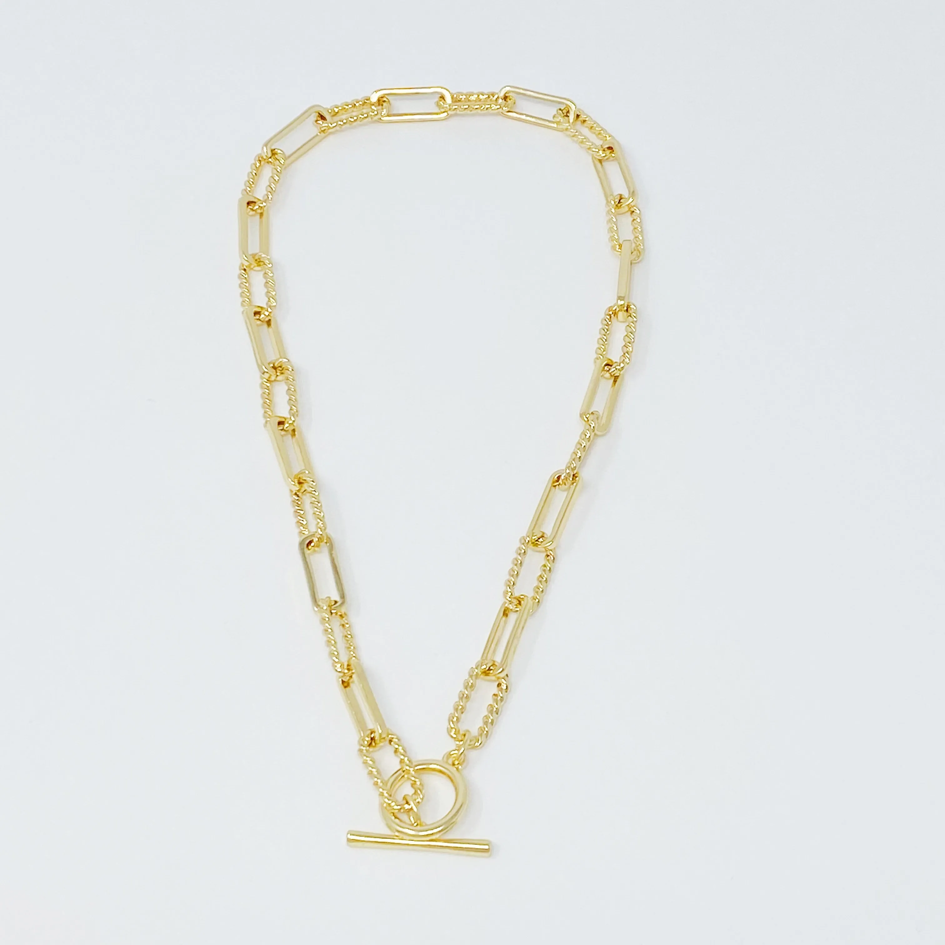 Toggle Chain Link Necklace