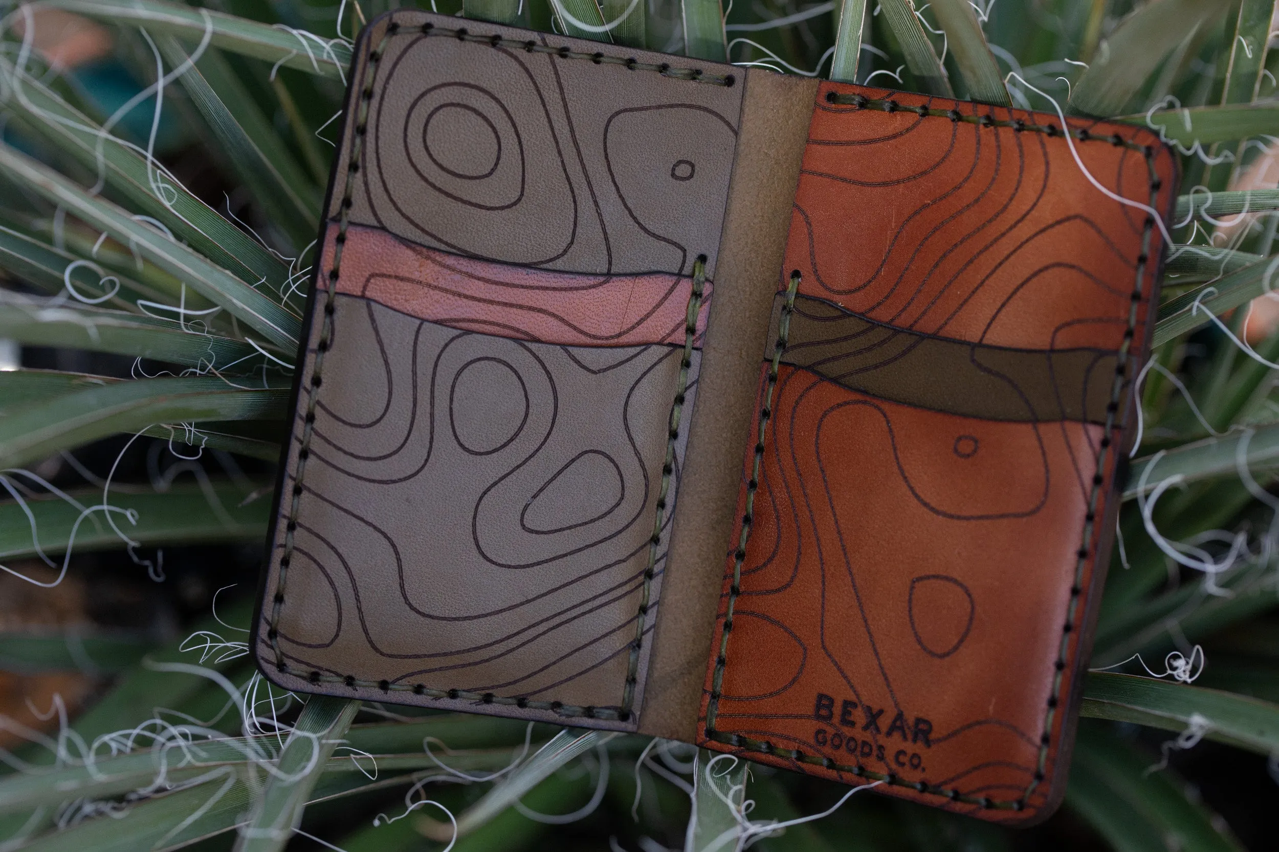 Vertical Wallet - Topo Woodland