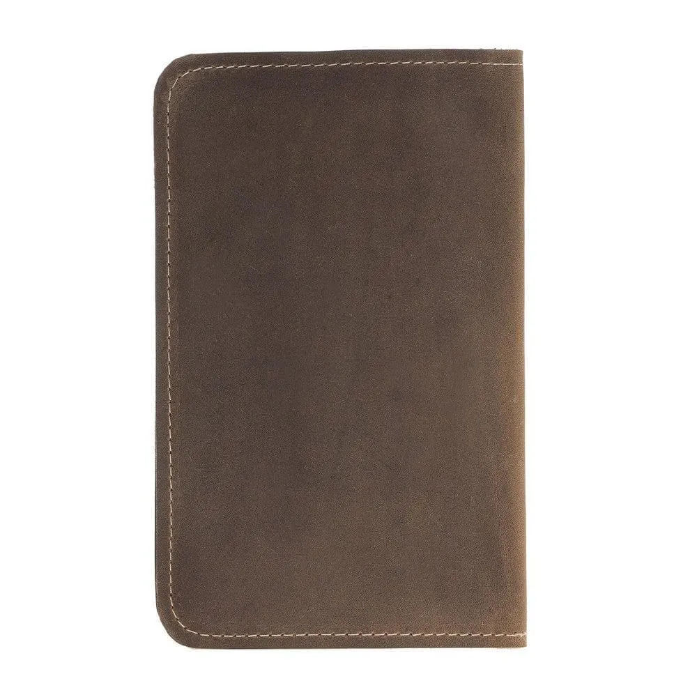 Voyager Leather Passport Wallet, Chocolate